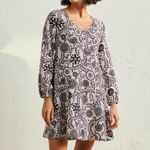 Boden V-Neck Flippy Mini Dress in "Opulent Garden" design - Ivory/Black